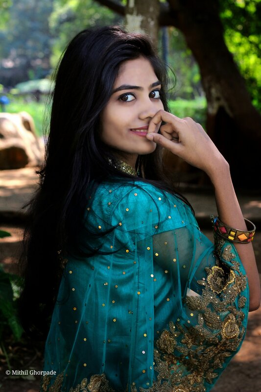 Outdoor Cute Girl Traditional Shoot